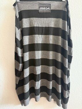 Milk Snob Gray & Black Striped Multiuse Cover